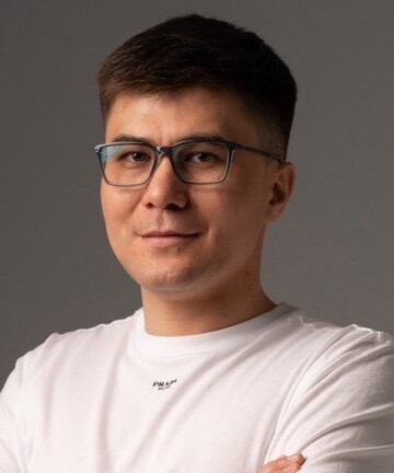 Сотрудник 2